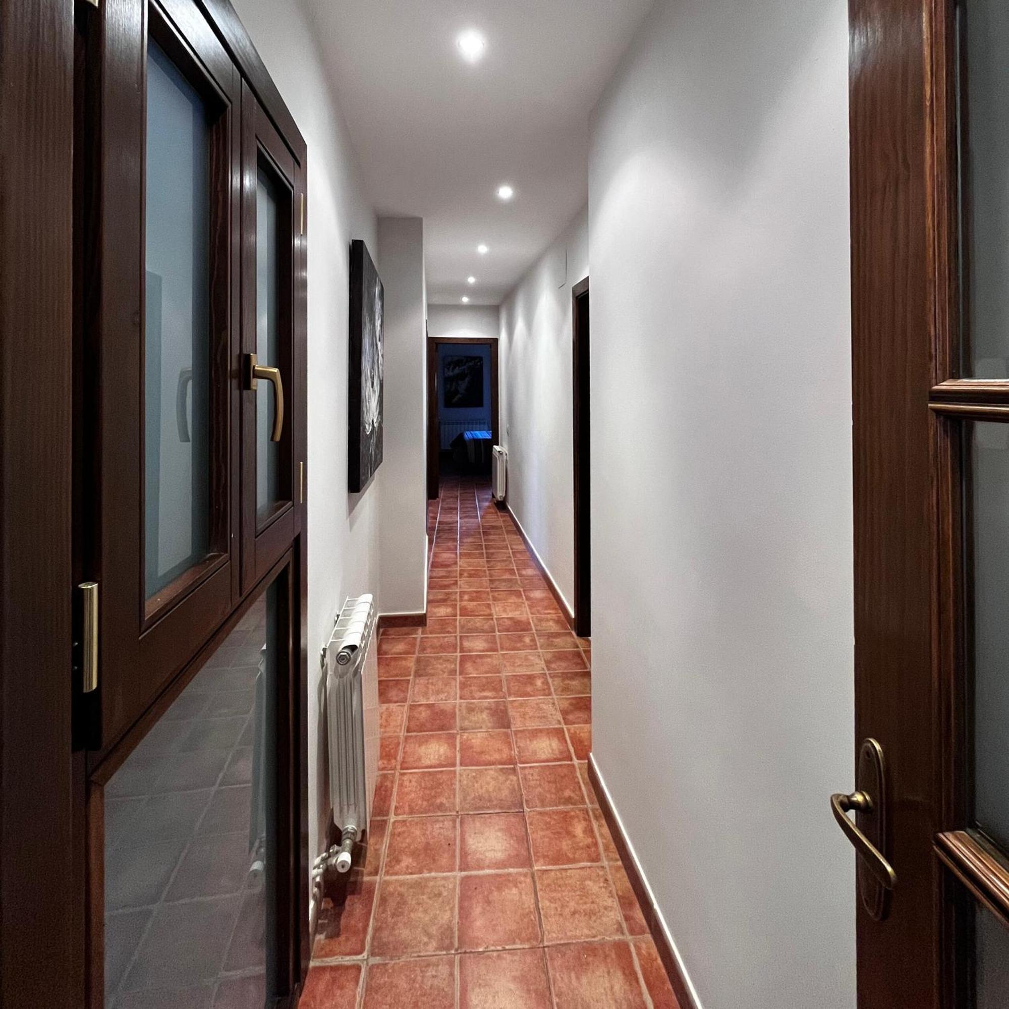 Apartamentos Angelus Plaza Mayor De Graus Esterno foto