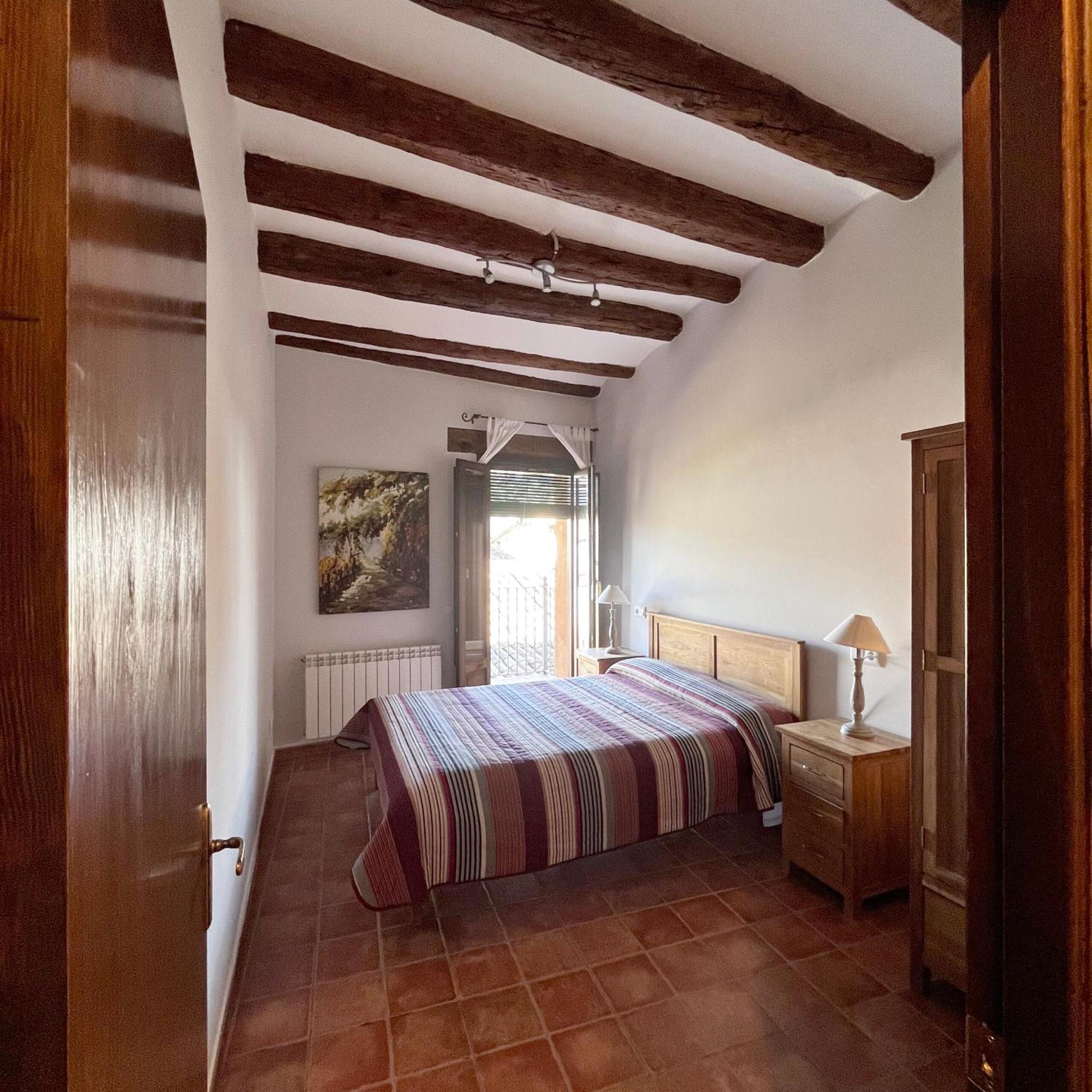 Apartamentos Angelus Plaza Mayor De Graus Esterno foto