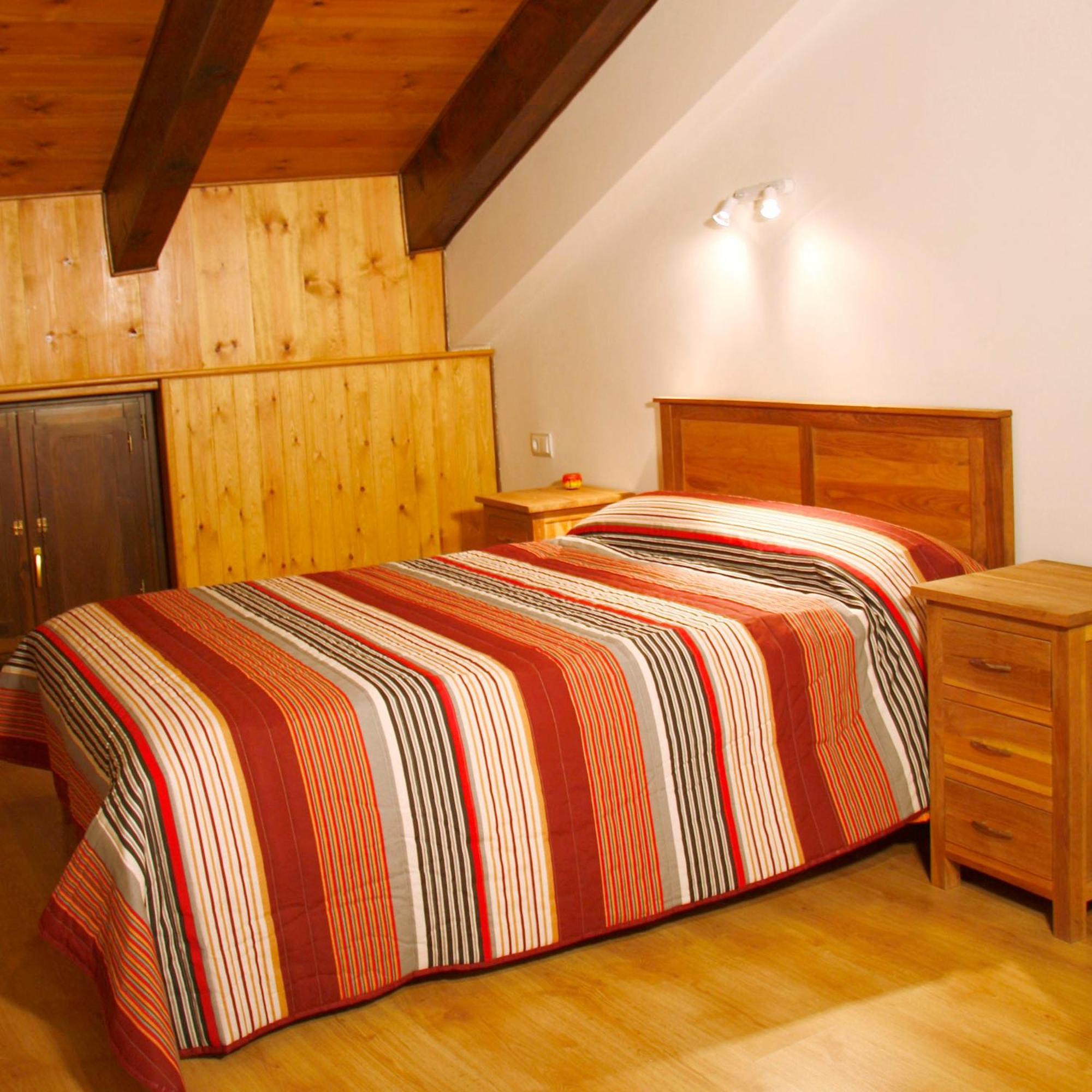 Apartamentos Angelus Plaza Mayor De Graus Esterno foto